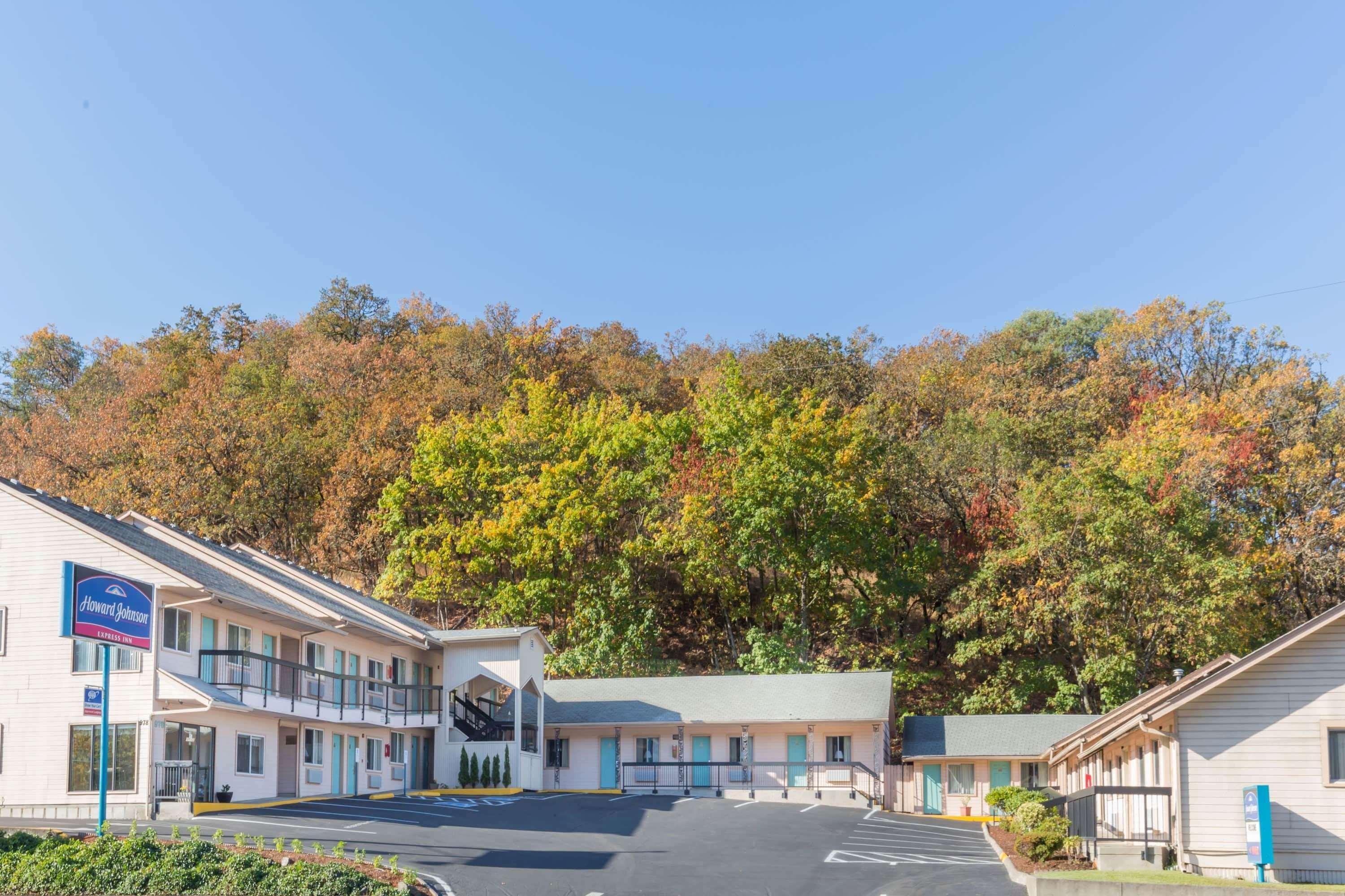 Howard Johnson By Wyndham Roseburg Extérieur photo