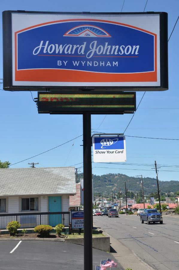 Howard Johnson By Wyndham Roseburg Extérieur photo