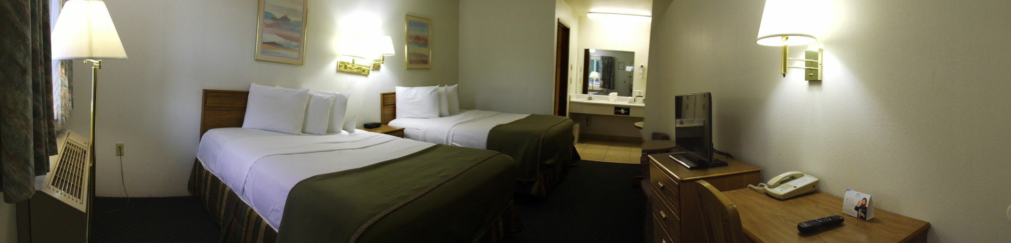 Howard Johnson By Wyndham Roseburg Extérieur photo