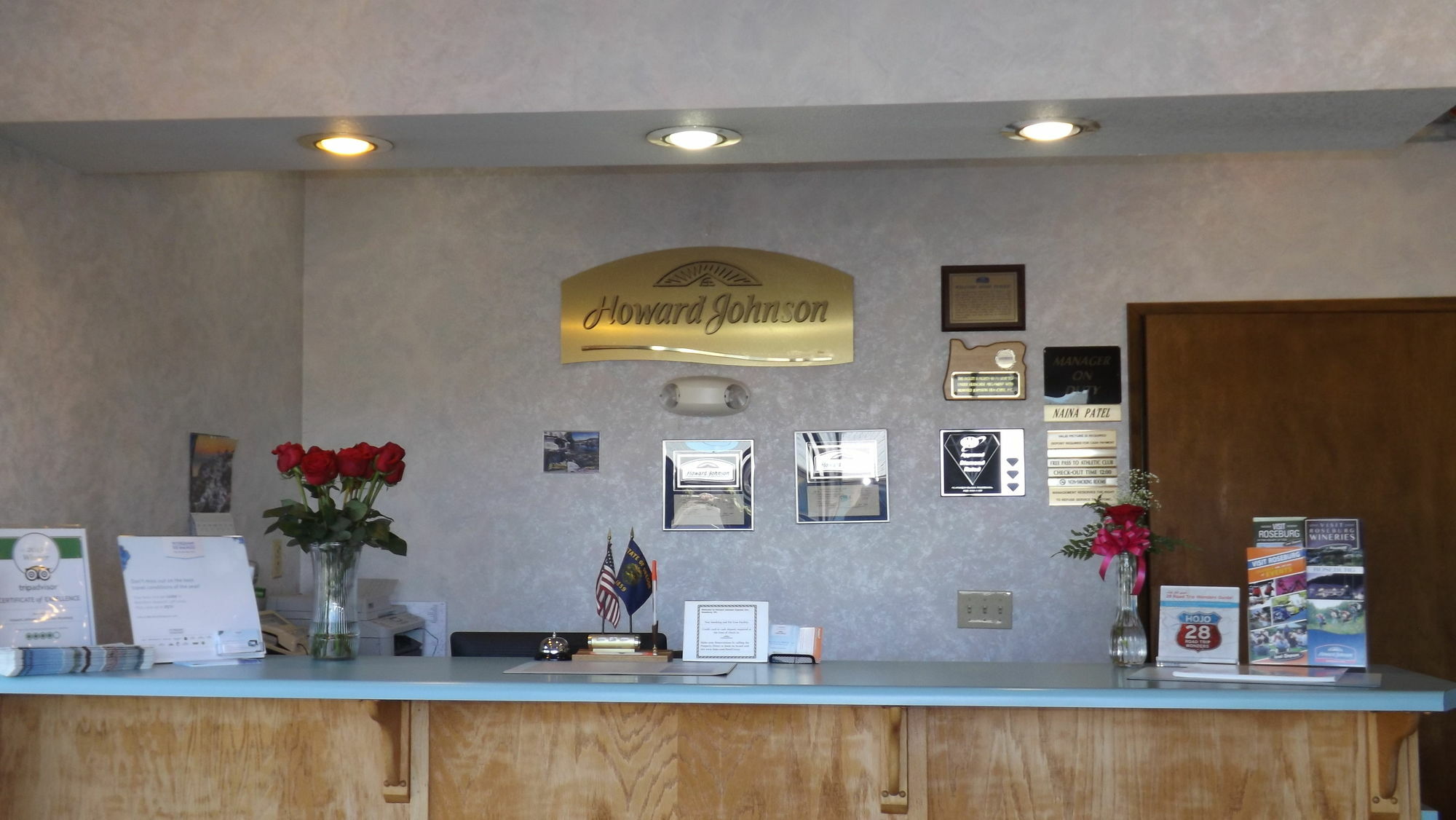 Howard Johnson By Wyndham Roseburg Extérieur photo